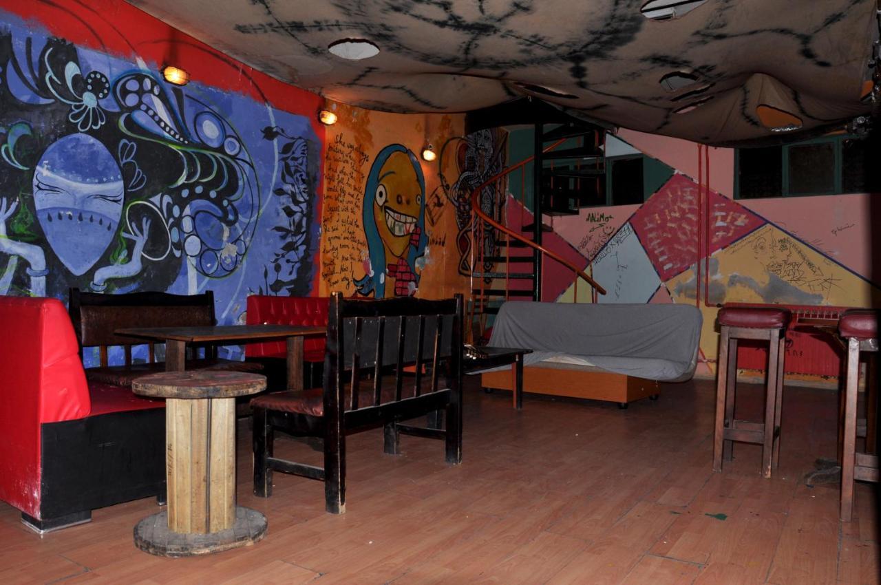 Neverland Hostel Istanbul Exteriör bild
